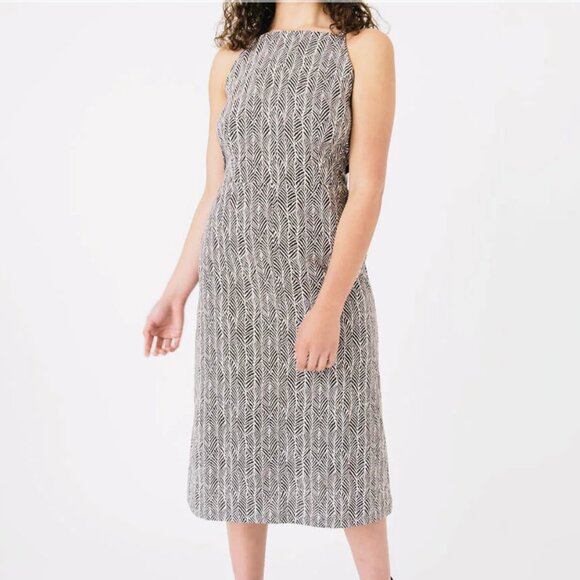 Rust Linen Axis Dress - Picture 8 of 9